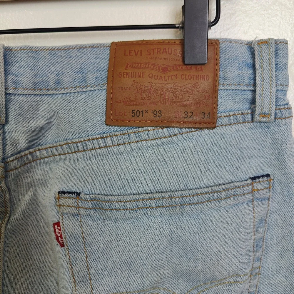 Levi's 501 93 Mens Jeans 32x34 Blue Light Wash Straight Leg Button Fly Classic
